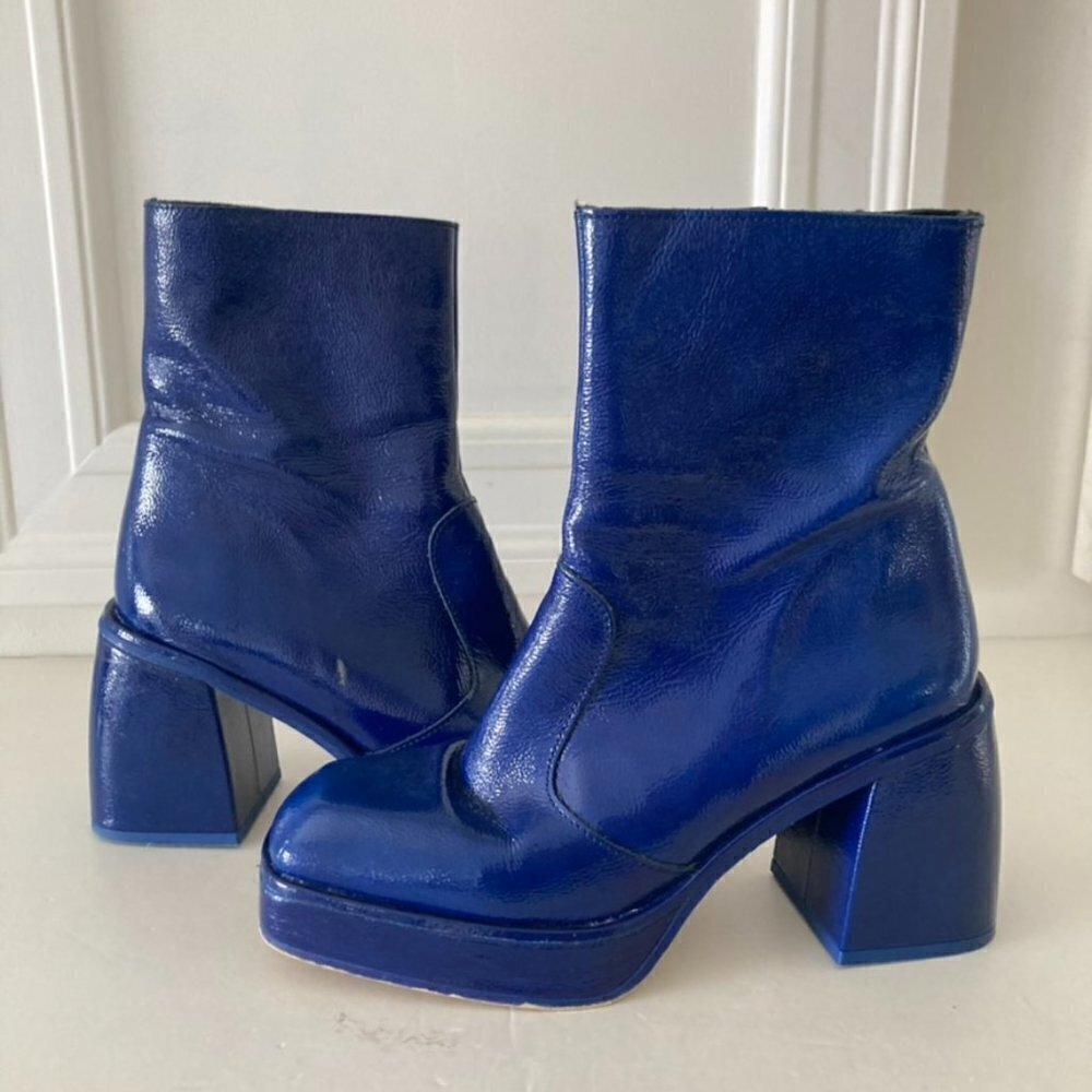 Free People Ruby Shine Navy Patent Leather Platform Boots Sz 38